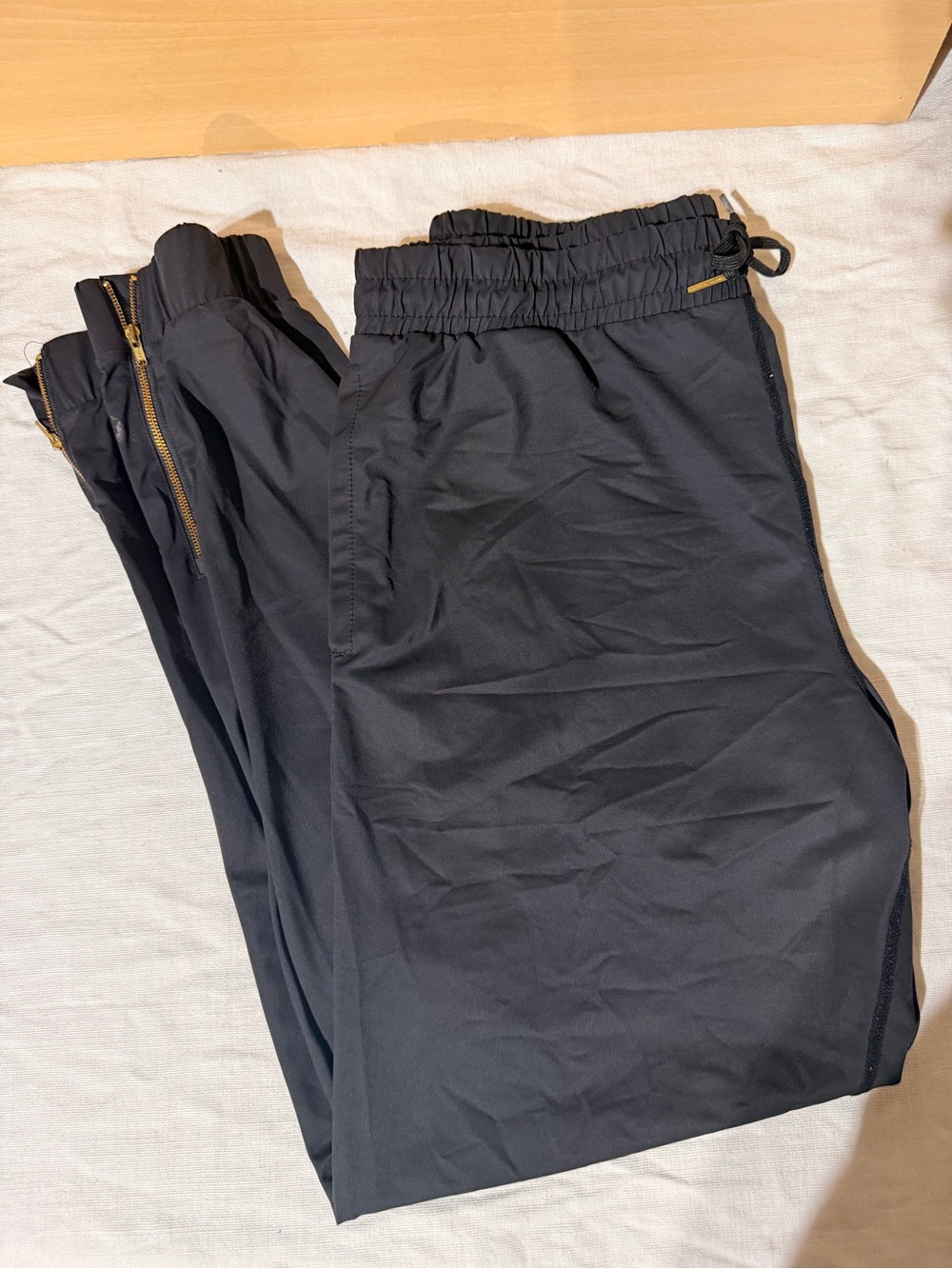 Zyia black joggers